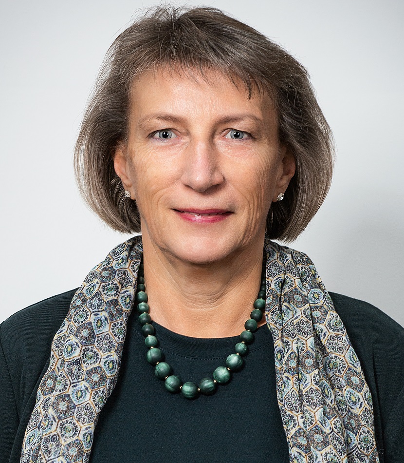 18-Christine-Bauer_web